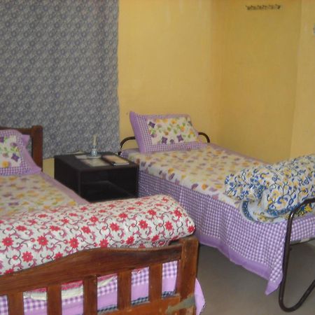 Nadya Homestay For Female & Family Τζαϊπούρ Εξωτερικό φωτογραφία