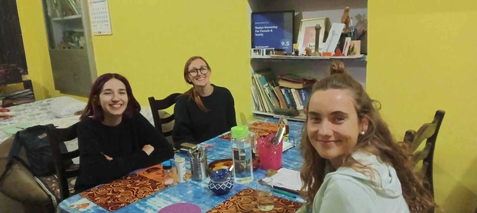 Nadya Homestay For Female & Family Τζαϊπούρ Εξωτερικό φωτογραφία