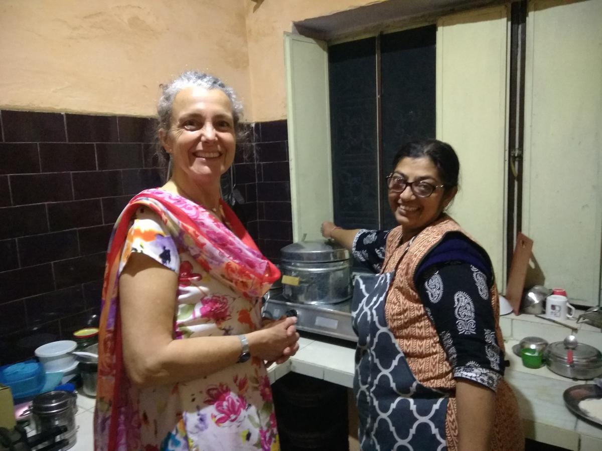 Nadya Homestay For Female & Family Τζαϊπούρ Εξωτερικό φωτογραφία
