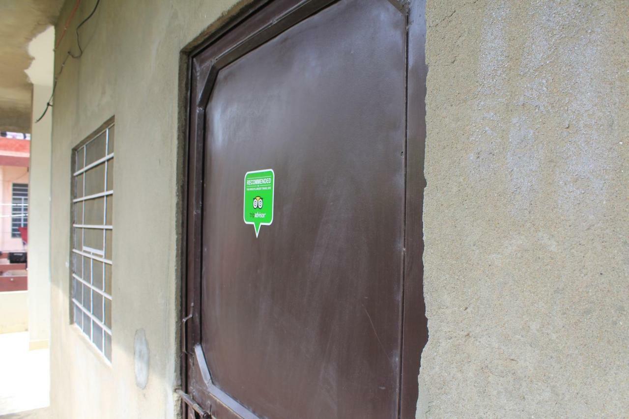 Nadya Homestay For Female & Family Τζαϊπούρ Εξωτερικό φωτογραφία