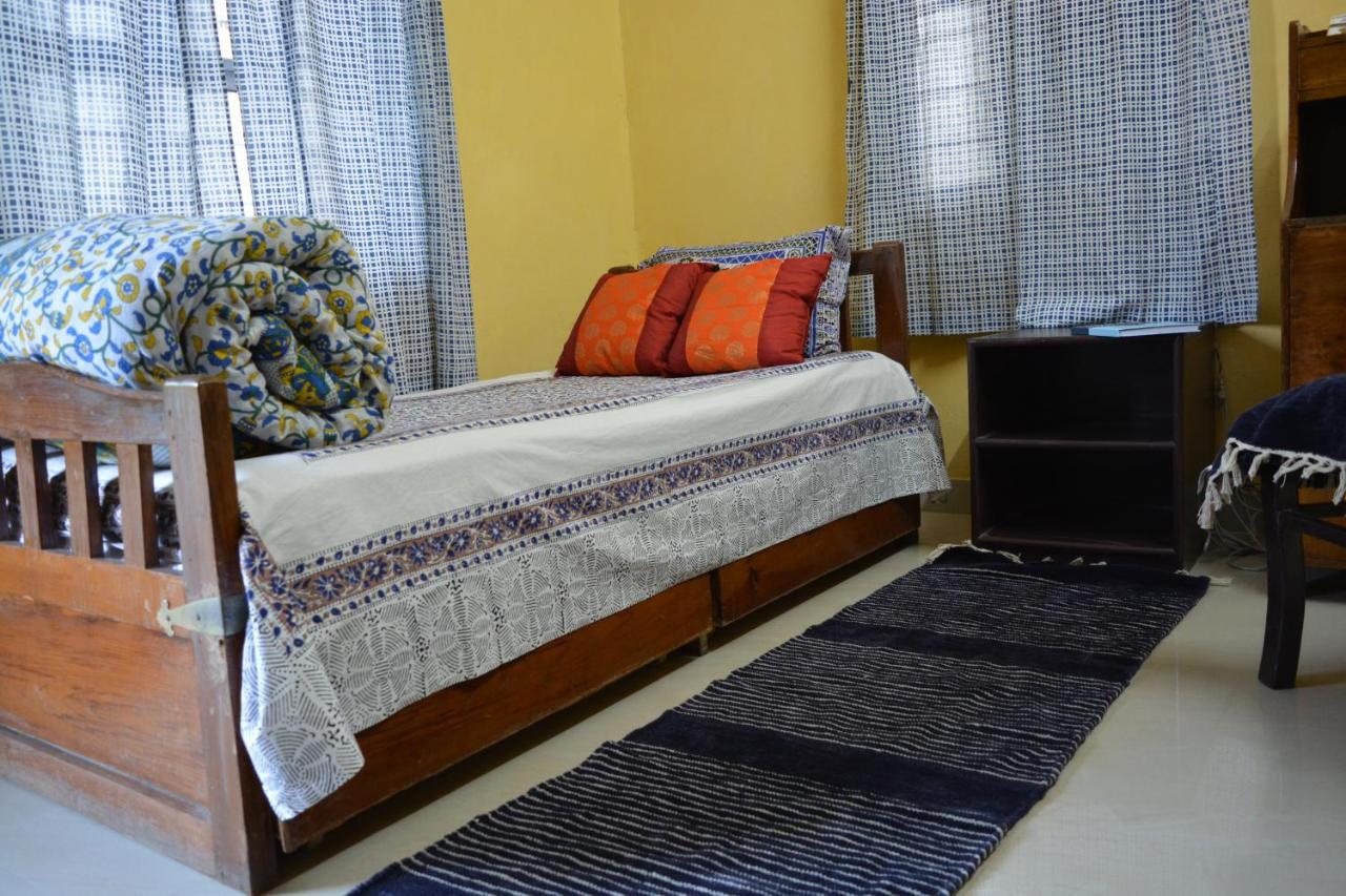 Nadya Homestay For Female & Family Τζαϊπούρ Εξωτερικό φωτογραφία